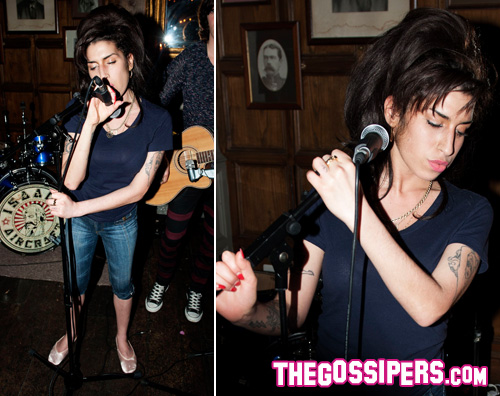 winehouse benedf Amy Winehouse si esibisce allApocalypstick