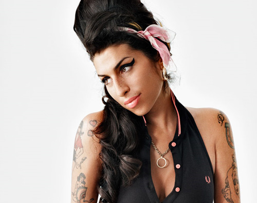 fredperry amy Amy Winehouse presenta la sua collezione Fred Perry