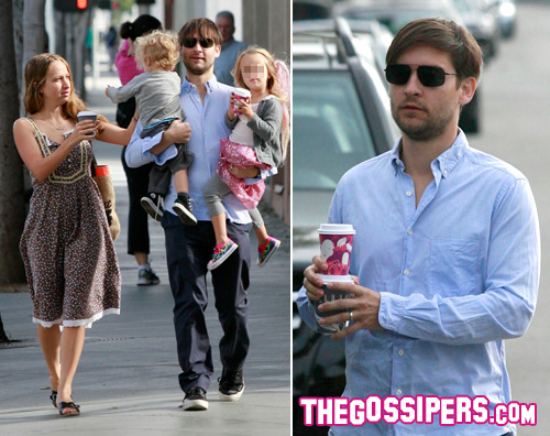 tobey bimbe Giornata in famiglia per Tobey Maguire