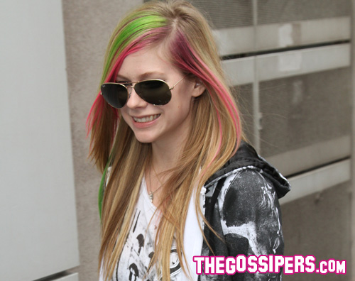 avril lavigne parigi2 Avril Lavigne a Parigi per promuovere il nuovo album