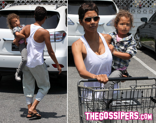 berrynahla Halle Berry al supermercato con Nahla
