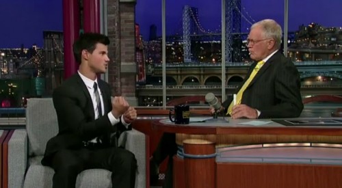 Taylor Lautner vs. David Letterman Interview vs. Abduction Fight Scenes 1 500x275 Taylor Lautner ospite da David Letterman