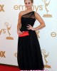 emmy kaley cuoco 80x100 FOTO GALLERY: Il red carpet degli Emmy Awards 2011