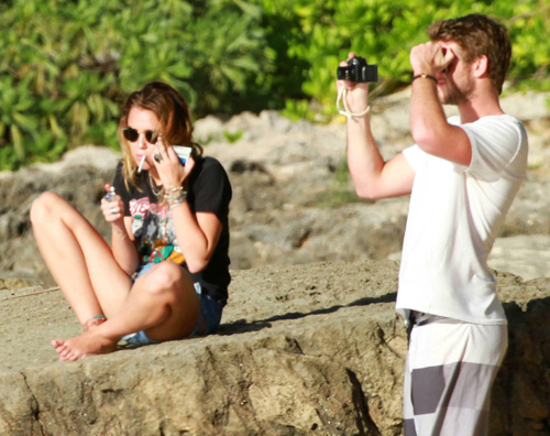 miley liam hawaii3 Miley Cyrus alle Hawaii con Liam