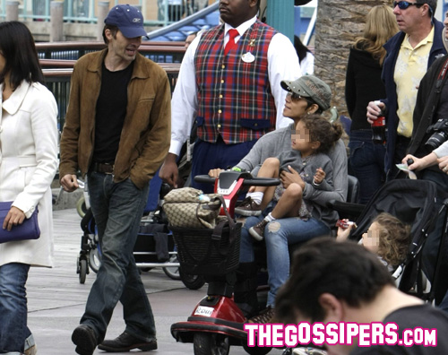 olivier halle Halle Berry infortunata a Disneyland