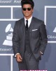 grammy bruno mars 80x100 FOTO GALLERY: Il red carpet dei Grammy Awards 2012