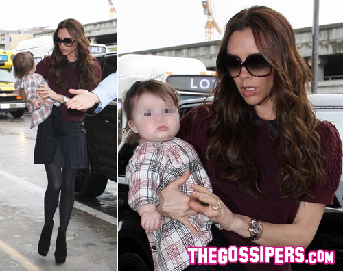 vic harper Victoria Beckham allaeroporto con Harper