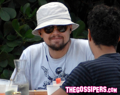 leo sorriso Leonardo di Caprio a Miami con la mamma