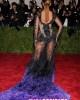 met beyonce dietro 80x100 FOTO GALLERY: Parata di stelle per il Met Ball 2012