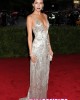 met camilla belle 80x100 FOTO GALLERY: Parata di stelle per il Met Ball 2012