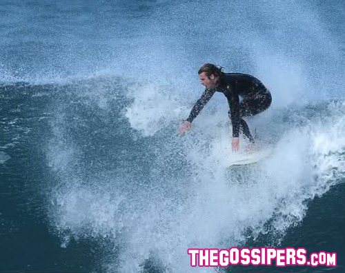 chris surf Chris Hemsworth sotto il sole di Sydney