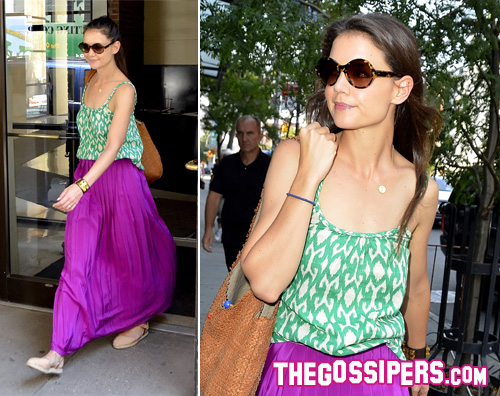 katie1 Katie Holmes sceglie un outfit colorato