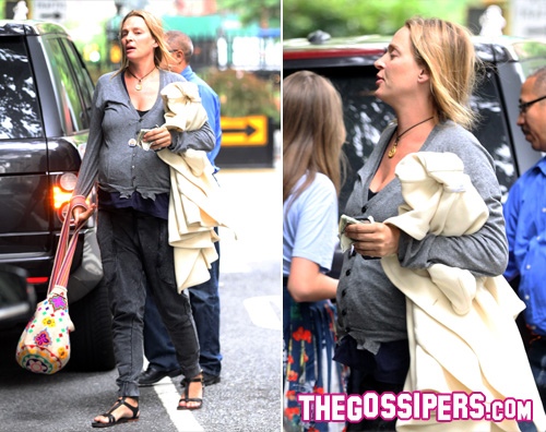 uma gravid2 Uma Thurman spossata a New York