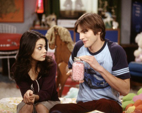 70sshow Ashton Kutcher allo scoperto con Mila Kunis