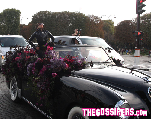 gaga 2 Lady Gaga è una diva a Parigi