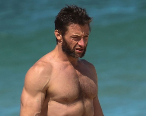 hugh Hugh Jackman in mostra a Bondi Beach