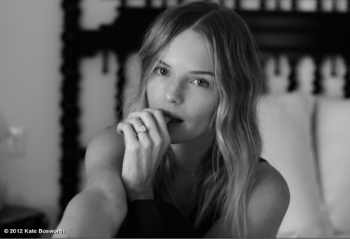 kate 500x342 Kate Bosworth conferma il fidanzamento ufficiale
