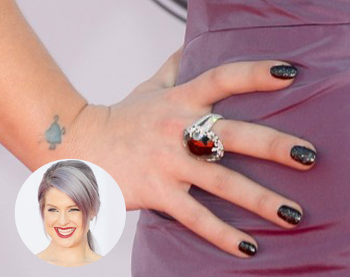 kelly unghie Una manicure da 250mila dollari per Kelly Osbourne