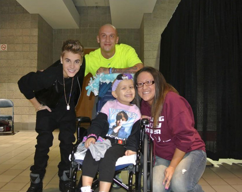 bieber-bimba1 bieber bimba1 Justin Bieber fa visita ad una bambina malata
