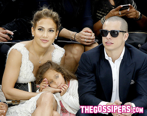 chanel2 Jennifer Lopez porta la figlia alle sfilate parigine