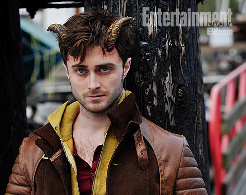 daniel Daniel Radcliffe si fa crescere le corna