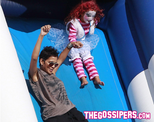 scivolo halle Halle Berry torna bambina con Nahla