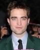 Alta 3130380 Robert Pattinson 80x100 FOTO GALLERY: La premiere mondiale di Breaking Dawn   Parte 2