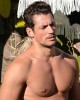 david gandy shirtless poolside 11072012 31 80x100 FOTO GALLERY: David Gandy è sexy a Miami