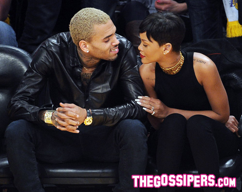 chris rihanna1 Rihanna passa il Natale con Chris Brown