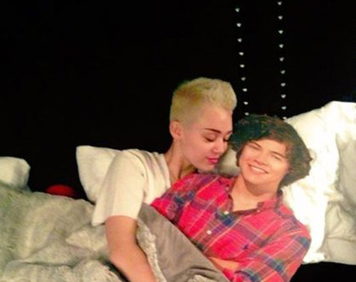 miley harry Miley Cyrus a letto con Harry Styles
