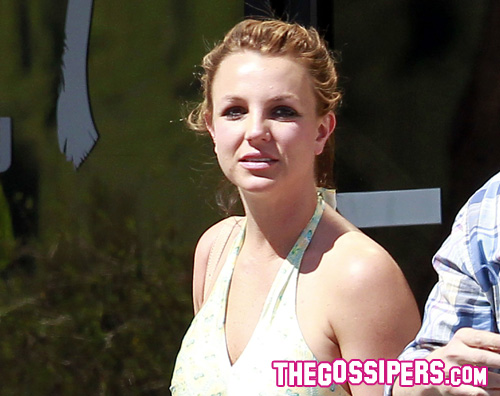 brit1 Britney Spears torna bionda e cambia look
