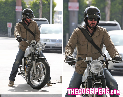 keanu Keanu Reeves è un motociclista solitario