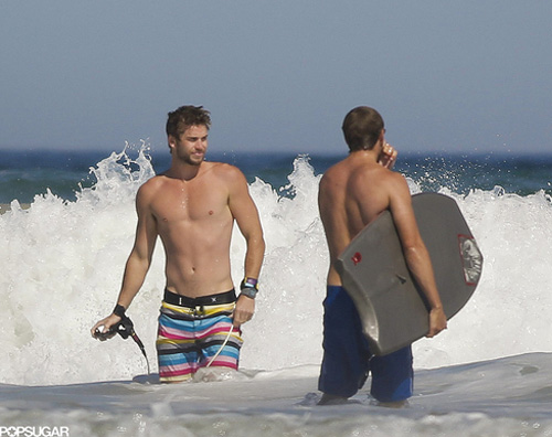 Liam Hemsworth in Australia: ecco cosa si è persa Miley Cyrus popsugar Liam Hemsworth in Australia: ecco cosa si è persa Miley Cyrus