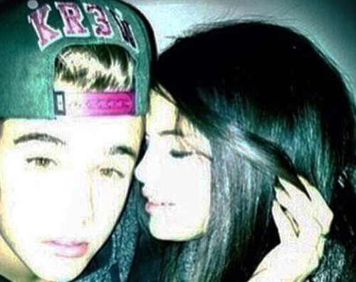 selenajustin Selena Gomez tra le braccia di Justin Bieber: è tutto vero!