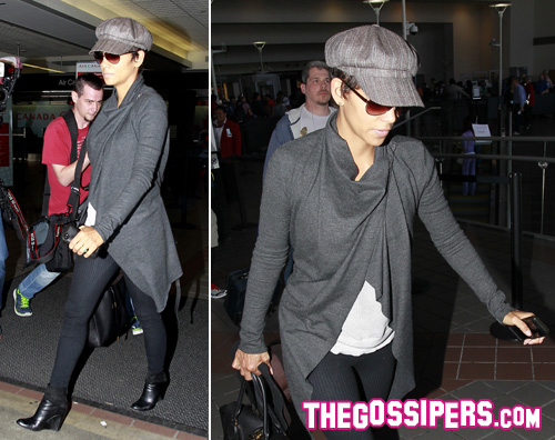 berry Halle Berry in arrivo al LAX