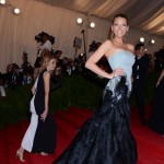 met blake lively 150x150 FOTO GALLERY: MET Gala 2013