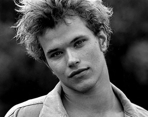 Quando le star facevano i modelli per A&F kellan af Quando le star facevano i modelli per A&F