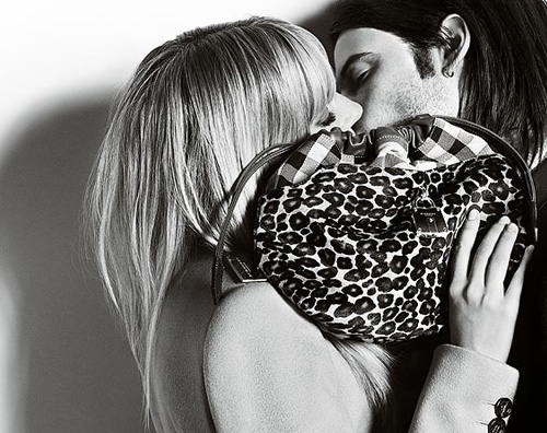 sienna2 Sienna Miller e Tom Sturridge testimonial Burberry