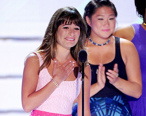 LeaMichele Lea Michele commuove la platea dei Teen Choice Awards 2013