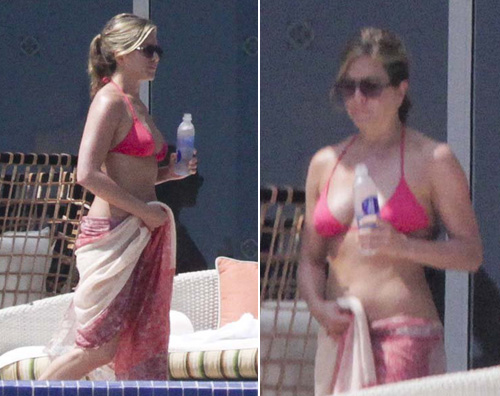 aniston12 Jennifer Aniston si rilassa in Messico
