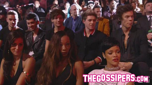reazioni3 Il pubblico dei VMAs durante lesibizione di Miley
