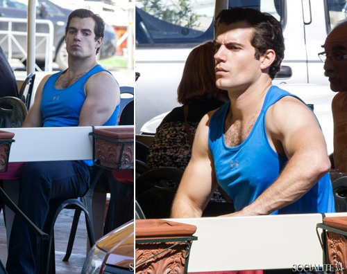 cavill2 Henry Cavill mostra i muscoli al ristorante