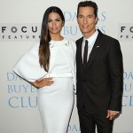 Camila Alves Matthew McConaughey 150x150 Jen, Matthew e Jared presentano Dallas Buyers Club