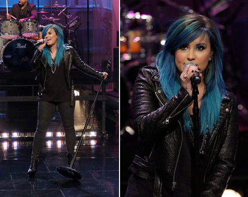 lovatoblu2 Demi Lovato sfoggia una chioma blu