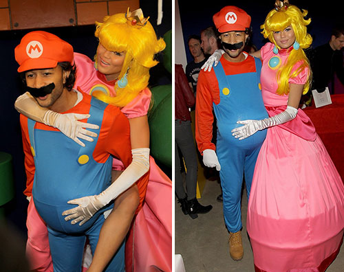 legend3 John Legend diventa Super Mario per la moglie