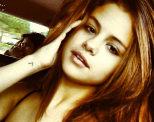 gomez senza trucco Selena Gomez senza trucco su Instagram