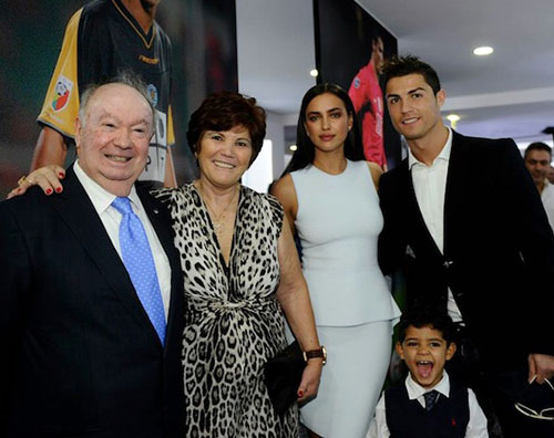 ronaldo1 Cristiano Ronaldo con Irina Shayk e il figlio