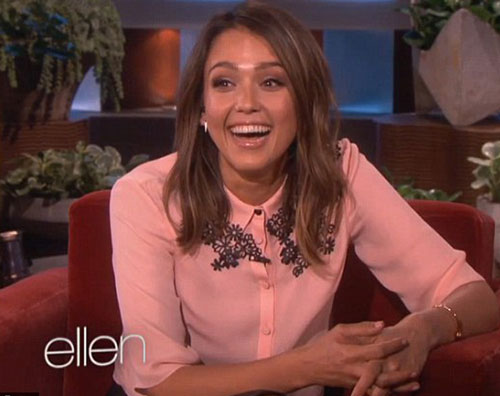 ellen Relax in famiglia per Jessica Alba