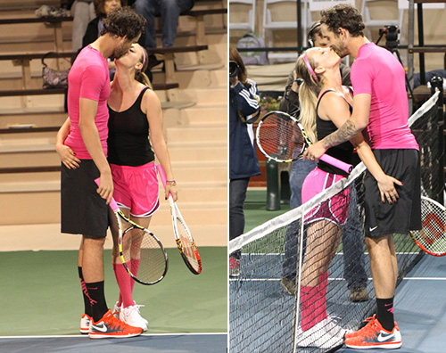 Kaley Kaley Cuoco e Rayan Sweeting innamorati sui campi da tennis