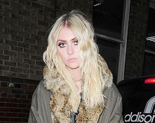 momsen Taylor Momsen felice senza Gossip Girl